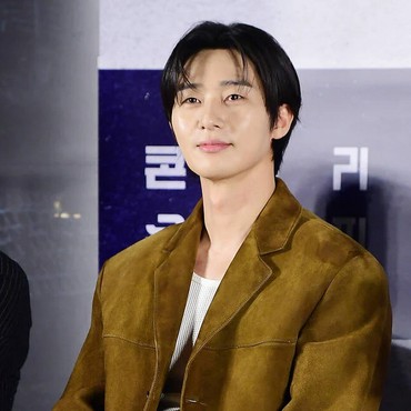 Klarifikasi Park Seo Joon Usai Tolak Pakai Bando Couple Bareng Park Bo Young