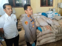 Penimbunan Pupuk Subsidi di Probolinggo Dibongkar, Pelaku Tak Ditahan