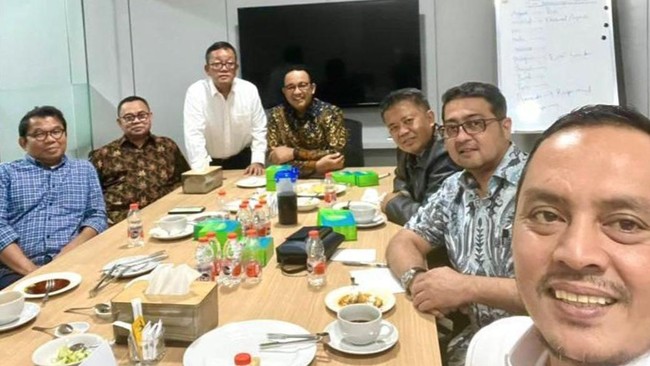 Deklarasi cawapres pendamping Anies Baswedan di Pilpres 2024 tak menutup kemungkinan digelar usai Anies pulang menunaikan ibadah haji.