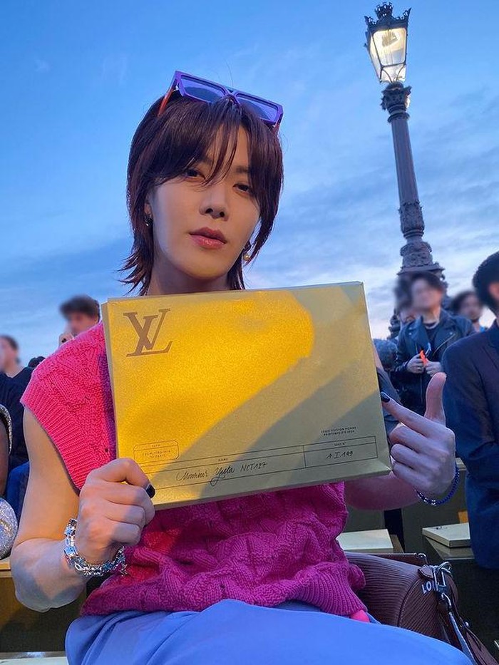 Pada Selasa, (20/6), Yuta yang merupakan anggota grup NCT menghadiri Louis Vuitton SS24 Show yang berlokasi di Paris, Prancis./ Foto: instagram.com/nct