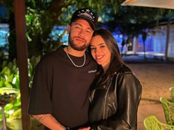 Pacar Neymar Tanggapi Spekulasi Pernikahan: Kami Sudah Menikah