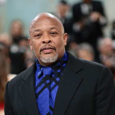 Dr Dre Terima Penghargaan atas Dedikasinya di Musik Hip Hop