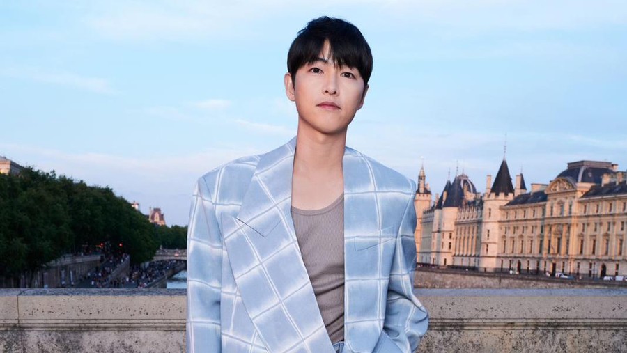 Gaya Artis di Louis Vuitton Menswear Spring-Summer 2024
