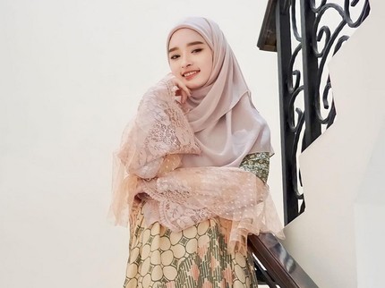 Inara Rusli Ungkap Sosok dan Gaya Parenting Mendiang Ayahnya, Tak Disangka...