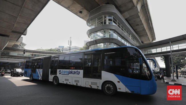 PT Transportasi Jakarta (Transjakarta) akan melakukan uji coba rute Kalideres - Bandara Soekarno-Hatta pada Selasa (4/7) besok.