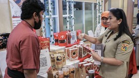 Jelang HUT Jakarta ke-496, Dinas PPKUKM Gelar Bazar Balai Kota