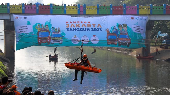 Badan Penanggulangan Bencana Daerah (BPBD) DKI Jakarta menggelar Pameran Jakarta Tangguh Tahun 2023 sebagai bentuk ketangguhan Jakarta dalam menghadapi bencana.