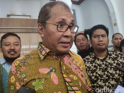 Intip Garasi Wali Kota Makassar Danny Pomanto yang Terima Asuransi PDAM Rp 600 Juta