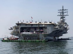 Kapal Induk Tenaga Nuklir AS Datang ke Vietnam, Ada Apa?