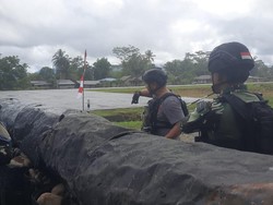 Detik-detik Mencekam KKB Serang TNI di Bandara Kenyam Nduga