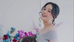 Delon Ungkap Lady Nayoan Minta Saran Untuk Jadi Penyanyi