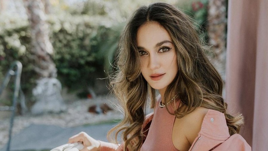Makin Lengket dengan Maxime Bouttier, Ini Potret Luna Maya Saat Kulineran