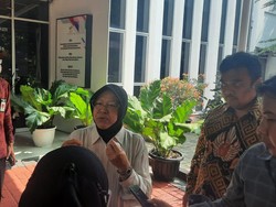 Mensos Beri Bantuan Pengobatan Anak Penderita Kanker Retinoblastoma