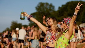 FOTO: Pesta Musik Lagi di Festival Glastonbury