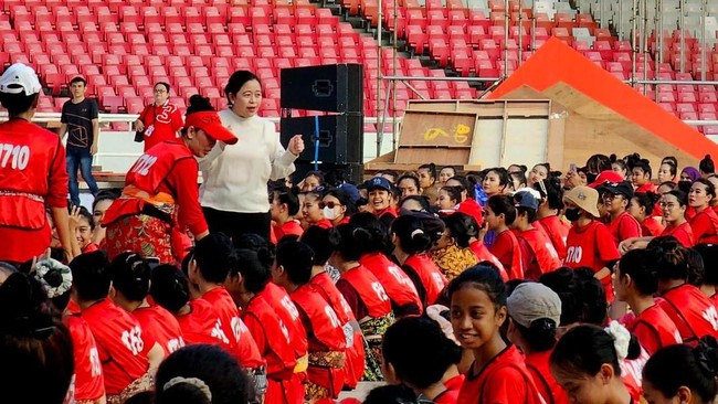 Ketua DPP PDI Perjuangan Puan Maharani menyebut tak menutup kemungkinan hadir bakal calon wakil presiden yang bisa menjadi pasangan Ganjar Pranowo.