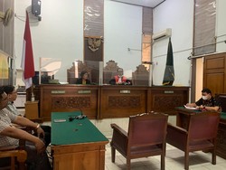 Hakim Tolak Praperadilan Ponakan Wamenkumham
