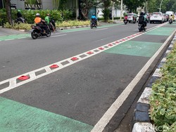 Penampakan Banyak Stick Cone Jalur Sepeda di Sabang Jakpus Hilang