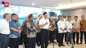 VIDEO: Momen Luhut Endus Keterlibatan Pejabat di 3,3 Juta Lahan Sawit