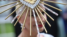 FOTO: Topi-topi Unik Warnai Royal Ascot 2023