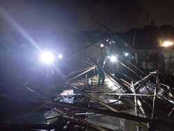 Angin Puting Beliung Terjang Batam, 30 Rumah Rusak-6 Warga Luka