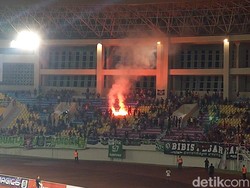 Gibran Minta Persis Solo Blacklist Suporter Rusuh, Polisi-Panpel Sepakat