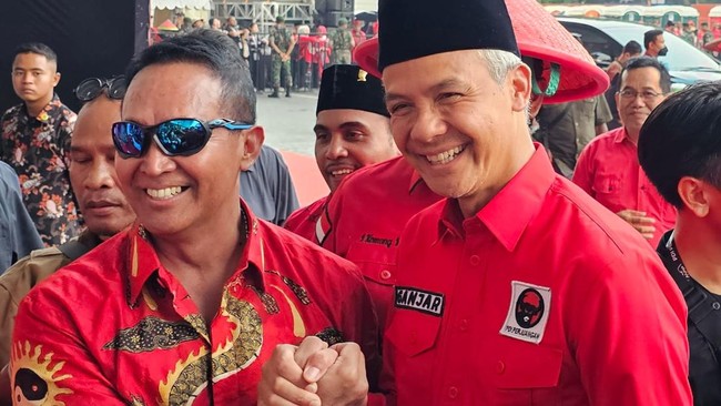 Ketua DPP PDIP, Ganjar Pranowo, mengungkap nama Andika Perkasa cukup dipertimbangkan untuk diusung partainya maju di Pilkada Jawa Tengah 2024.