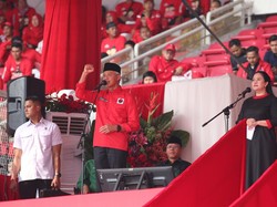 Ganjar Bakar Semangat Kader PDIP Menang Hattrick di Pemilu 2024