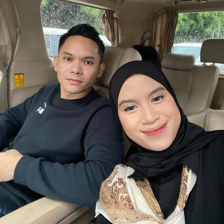 <p>Berpisah dari Marshanda, Ben Kasyafani menikah lagi dengan Nesya Ayu Nabila pada 30 Juli 2016, Bunda. Saat ini, rumah tangga mereka sudah berjalan selama 7, lho. (Foto: Instagram @nesyanabila)<br /><br /><br /></p>