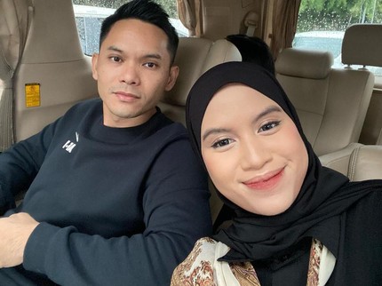 5 Potret Ben Kasyafani dan Istri yang Selalu Harmonis Meski Usia Terpaut 9 Tahun