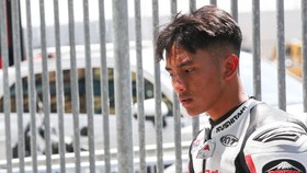 Pawai Pembalap MotoGP Mandalika, Ribuan Warga Lombok Turun ke Jalan