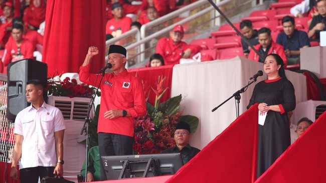 Calon presiden Ganjar Pranowo berharap PDIP bisa hat trick alias menang tiga kali berturut-turut pada Pemilu 2024. PDIP menang pada Pemilu 2014 dan 2019 lalu.