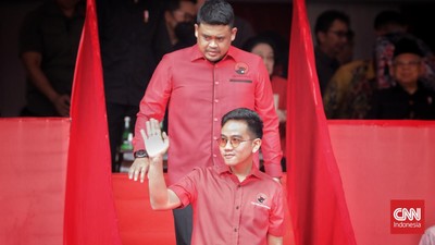 DPC PDIP Kota Medan memecat Bobby Nasution dari partai karena yang bersangkutan memilih mendukung Prabowo-Gibran ketimbang Ganjar-Mahfud.