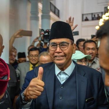 Terungkap Wanita Salat Ied di Saf Pria, Ternyata Istri Panji Gumilang Al Zaytun