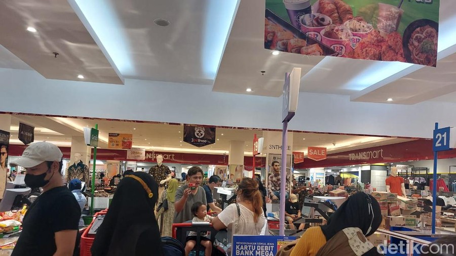 Transmart Full Day Sale di Transmart Graha Bintaro Transmart Full Day Sale di Transmart Graha Bintaro