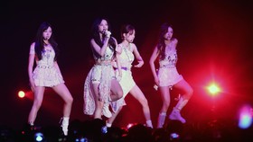 Energi Maksimal aespa dalam Girls Buka SMTOWN Live Jakarta