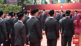 FOTO: Sumpah 240 Anggota KPU yang Akan Bekerja untuk Pemilu 2024