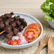 2 Kreasi Resep Sate Kambing Ala Chef Devina Hermawan, Dijamin Empuk dan Nggak Bau!