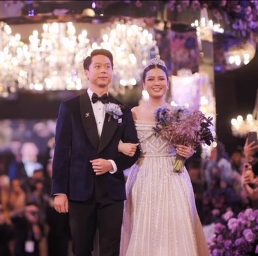 7 Foto Resepsi Mewah Kevin Sanjaya & Valencia Tanoe, Sheila On 7 Jadi Bintang Tamu