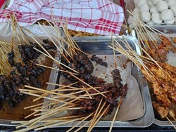 Satu-satunya di PKB, Kuliner Unik Sate Bekicot Raup Rp 7 Juta per Hari
