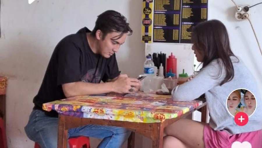 Syahnaz dan Rendy Kjaernett