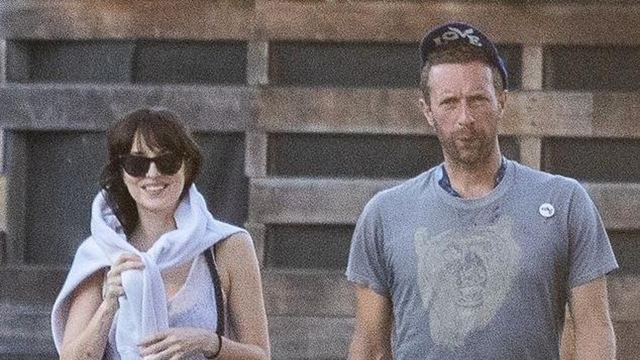 Chris Martin dan Dakota Johnson