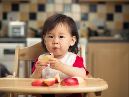 Anak Diberikan Camilan Buah Disebut Bisa Sebabkan BB Seret? Ini Kata Dokter