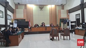 Saksi Sidang Haris-Fatia: Perusahaan Luhut Dekat Pos Militer di Papua