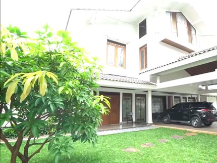 7 Potret Rumah Camelia Malik, Luasnya Mencapai 1.000 Meter Bun