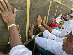 Daftar Haji Sekarang, Berangkat Kapan? Lihat Antreannya di Sini