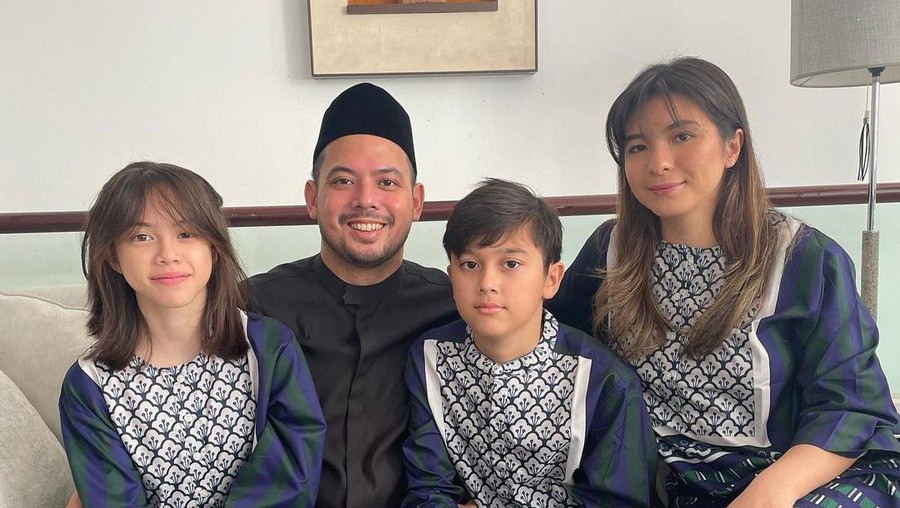 Shalom Razade dan Adilla Dimitri