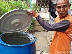 Kemarau, Warga Kubangsari Brebes Terpaksa Konsumsi Air Keruh Saluran Irigasi