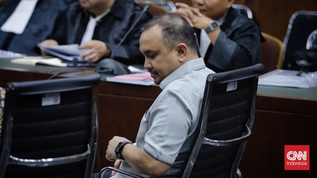 Dirut BAKTI menilai dakwaan JPU dalam korupsi penyediaan menara Base Transceiver Station (BTS) 4G dan infrastruktur pendukung 1, 2, 3, 4 dan 5 tidak logis.