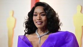 Angela Bassett Akhirnya Akan Raih Piala Oscar Pertama Tahun Ini
