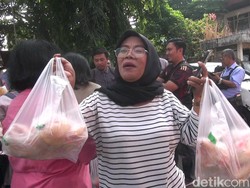 Dedeh Terpaksa Tak Jualan Soto gegara Harga Ayam Mahal